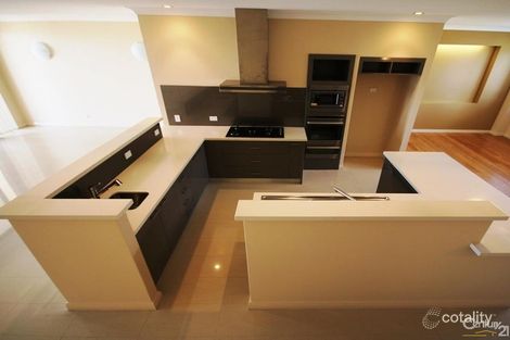 Property photo of 2/29 Bonnefoi Boulevard Bunbury WA 6230