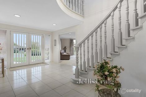 Property photo of 15 Hemingway Avenue Templestowe VIC 3106