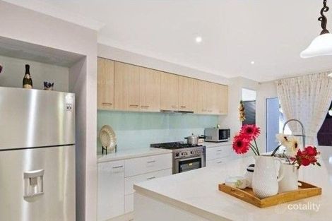Property photo of 15 Veneto Grove Greenvale VIC 3059