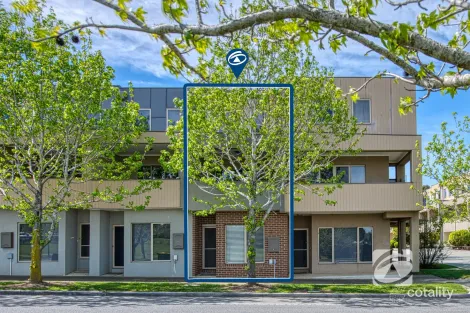 16 Annecy Lane, Pakenham, VIC 3810