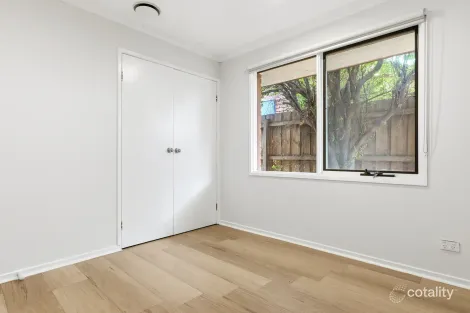 Property photo of 2 Gabrielle Close Werribee VIC 3030