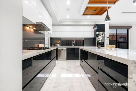 Property photo of 36 Clopton Rise Craigieburn VIC 3064