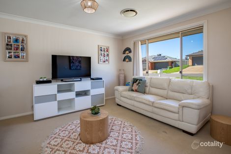 Property photo of 16 Squirrel Glider Drive Thurgoona NSW 2640