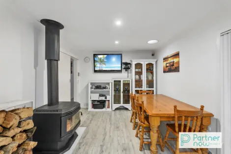 Property photo of 32 Waree Drive Hillvue NSW 2340