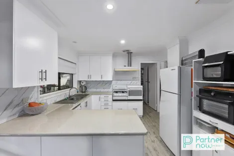 Property photo of 32 Waree Drive Hillvue NSW 2340