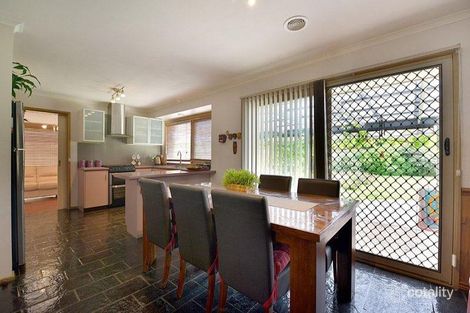 Property photo of 19 Lakesfield Drive Lysterfield VIC 3156