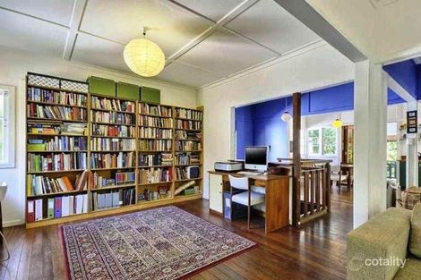 Property photo of 17 Chester Street Highgate Hill QLD 4101