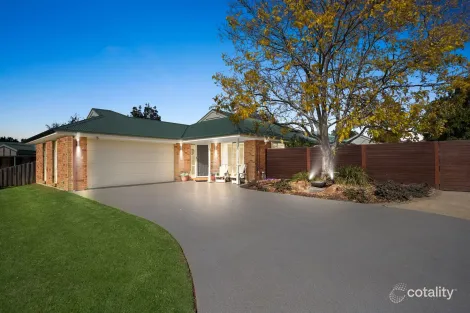 12 Traminer Dr, Mount Martha, VIC 3934