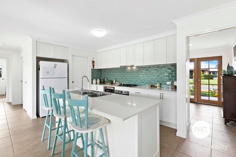 Property photo of 17 Clearview Way Yengarie QLD 4650