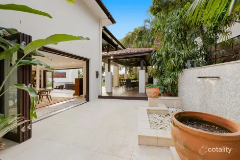 Property photo of 327 Monaco Street Broadbeach Waters QLD 4218