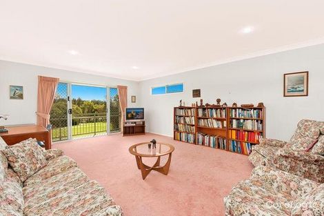 Property photo of 17 Tussock Crescent Elanora QLD 4221