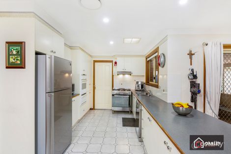 Property photo of 10 Sandstock Place Woodcroft NSW 2767