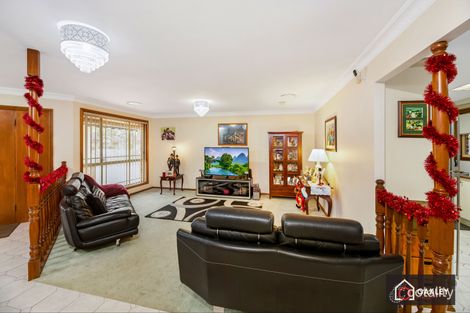 Property photo of 10 Sandstock Place Woodcroft NSW 2767