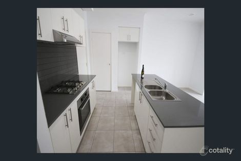 Property photo of 11 Selkirk Way Mickleham VIC 3064