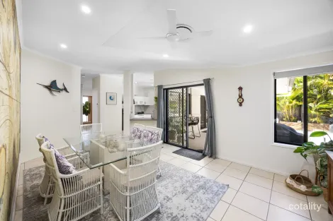 Property photo of 40 Lorien Avenue Coolum Beach QLD 4573