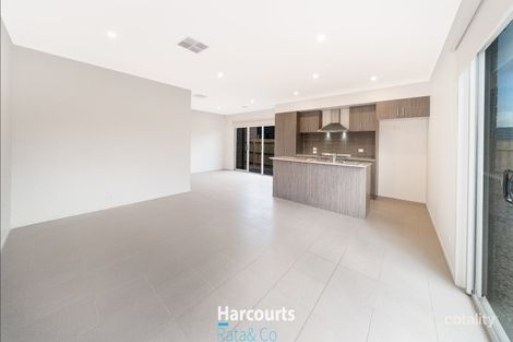 Property photo of 20 Koobush Boulevard Wollert VIC 3750