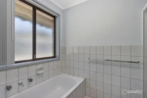 Property photo of 4 Louisa Road Lewiston SA 5501