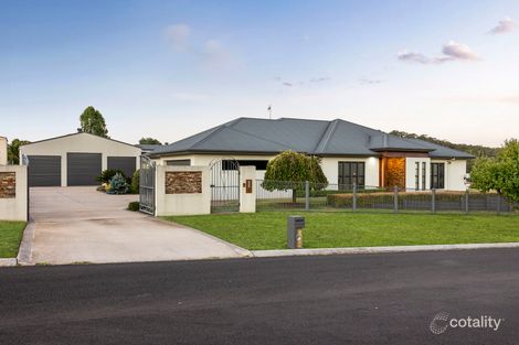 2 Kingston Rd, Hodgson Vale, QLD 4352