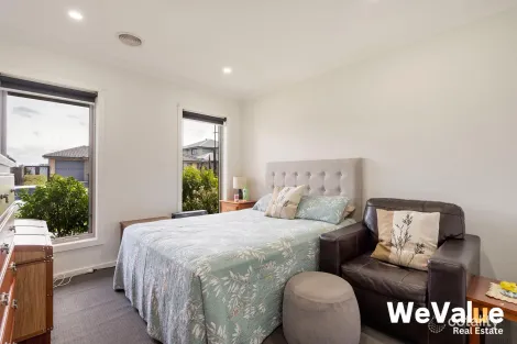 Property photo of 48 Cascade Drive Beveridge VIC 3753