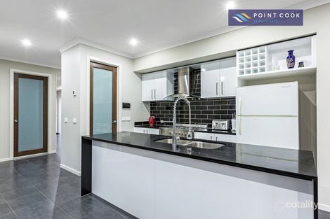 Property photo of 6 Plume Place Point Cook VIC 3030