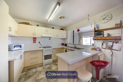 Property photo of 6 Cathie Court Narre Warren VIC 3805