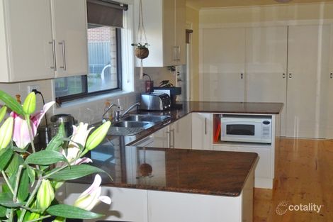 Property photo of 10 Sainsbury Court Mount Clear VIC 3350