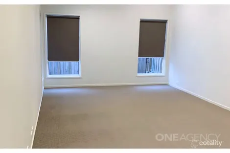 Property photo of 16 Walsh Drive Goulburn NSW 2580