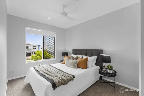 Property photo of 6 Solace Place Birtinya QLD 4575