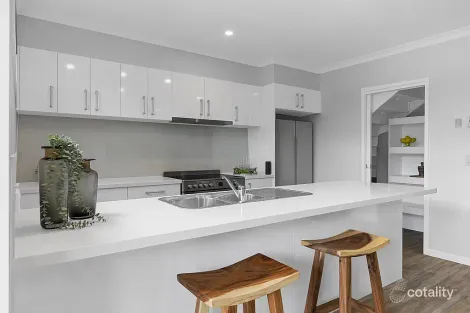 Property photo of 6 Solace Place Birtinya QLD 4575