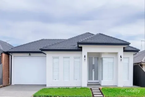 51 Messenger Pde, Lucas, VIC 3350