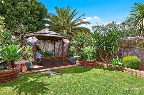 Property photo of 12 Franks Way Cranbourne North VIC 3977