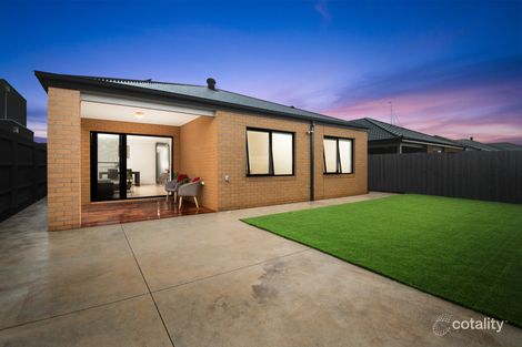 Property photo of 28 Iris Loop Armstrong Creek VIC 3217