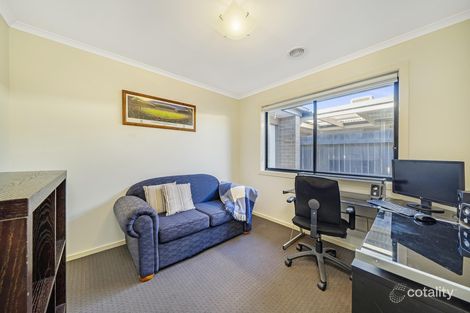 Property photo of 39 Walter Crocker Crescent Casey ACT 2913