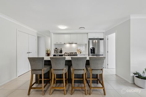 Property photo of 16 Davies Close Weston NSW 2326