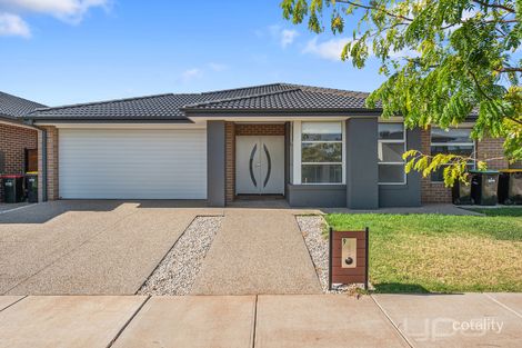 9 Columbia Ave, Strathtulloh, VIC 3338