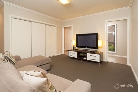 Property photo of 22 Silkyoak Court East Albury NSW 2640