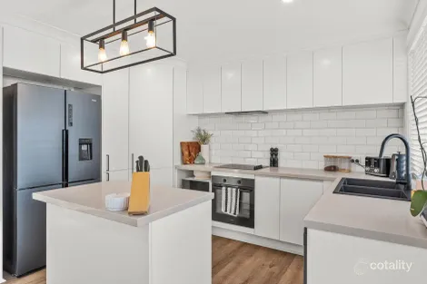 Property photo of 8 Loxwood Avenue Cambridge Park NSW 2747