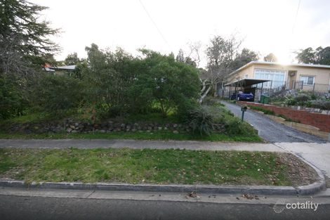 8 Mariana Ave, Croydon South, VIC 3136