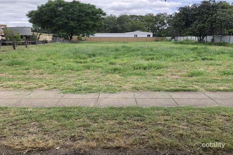 22 Middle St, Chinchilla, QLD 4413