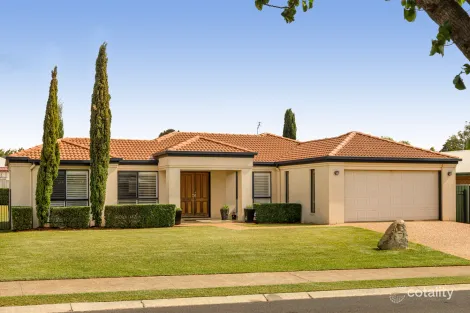 25 Wood Dr, Middle Ridge, QLD 4350