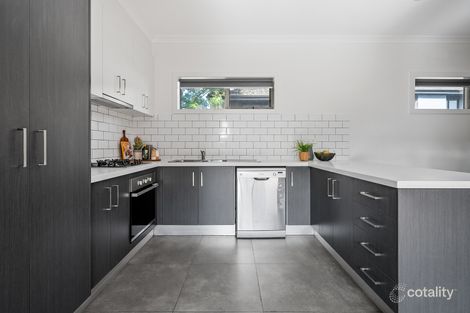 Property photo of 1/32 Loddon Avenue Reservoir VIC 3073