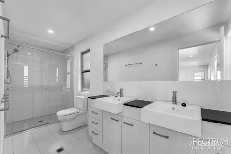 Property photo of 18/693 Seventeen Mile Rocks Road Sinnamon Park QLD 4073