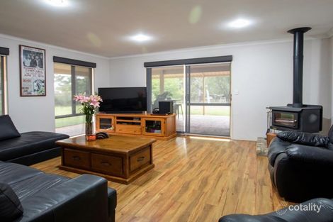 Property photo of 15 Leschenault Parade Leschenault WA 6233