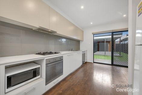 Property photo of 11 Channel Walk Craigieburn VIC 3064