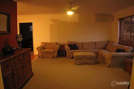 Property photo of 8 Van Dieman Crescent Springwood QLD 4127