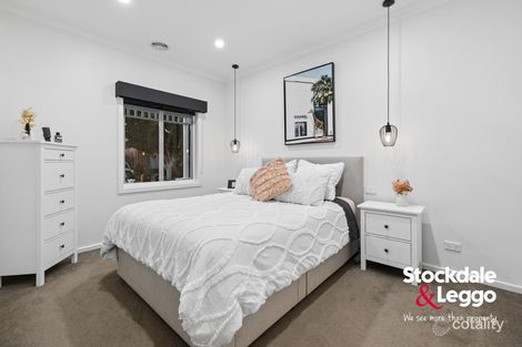 Property photo of 4 Gardenia Way Caroline Springs VIC 3023