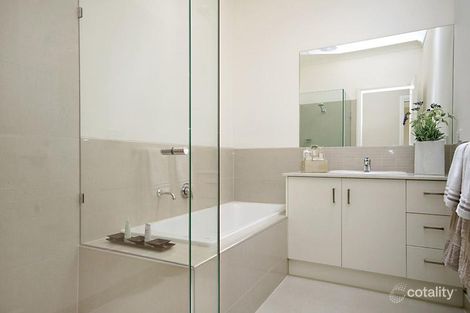 Property photo of 3/10 Halls Parade Mitcham VIC 3132