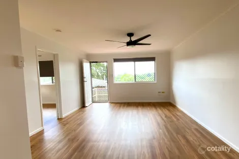 1/10a Holberton St, Rockville, QLD 4350