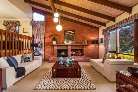 Property photo of 9 Pine Hill Drive Doncaster East VIC 3109