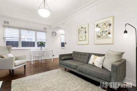 Property photo of 59 Walter Street Seddon VIC 3011